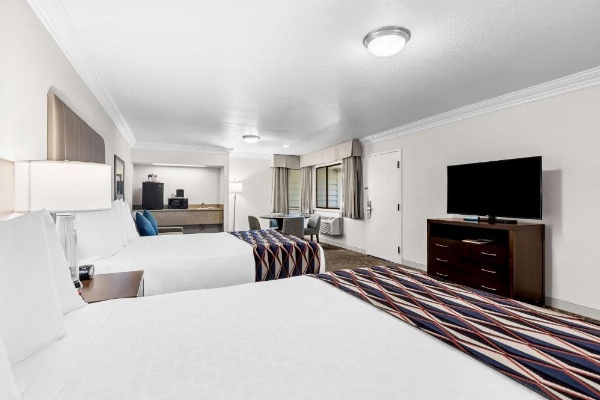 Best Western Garden Inn image 38